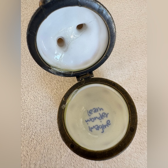 Midwest Cannon Falls Disney Winnie the Pooh Trinket Box August Back To School - Picture 9 of 9